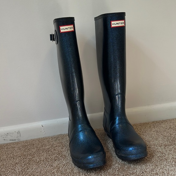 Hunter Rain Boot Size 8 - Picture 3 of 9